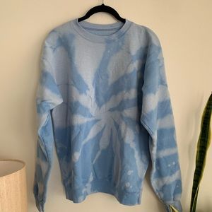 Blue  tie-dye sweatshirt